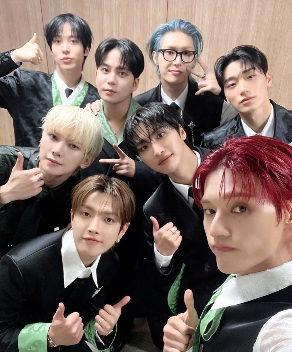 mitsumingi's tweet image. MY FAMILY FOREVER 🫂