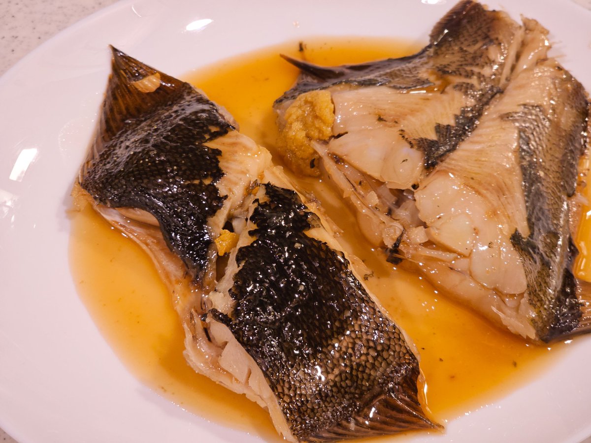 今日は煮魚と明太子戴きました
煮魚は昨日煮たやつです