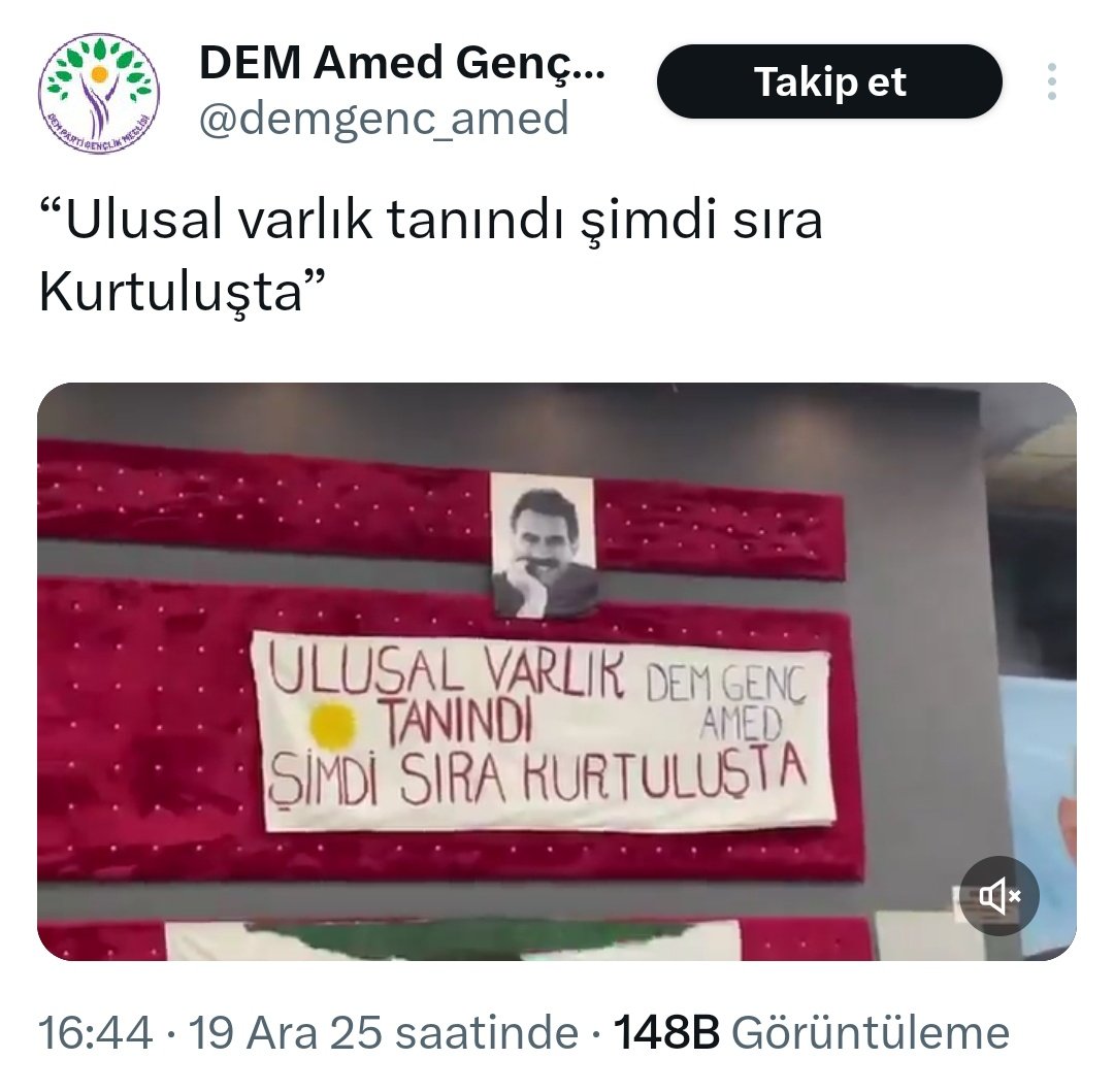 Dem Partisi "ulusal varlık tanındı şimdi sıra kurtuluşta" yazısıyla birlikte Abdullah Öcalan posterini paylaştı. 

Türkiye'ye karşı bir Kurtuluş Savaşı planlıyorlar.
