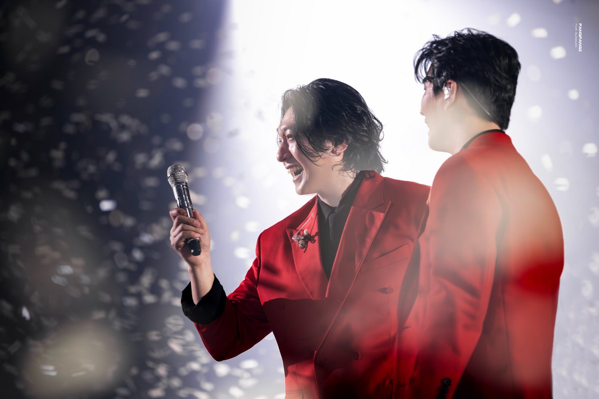 251220 The Present

#데이식스 #DAY6
#성진 #SUNGJIN #영케이 #YOUNGK