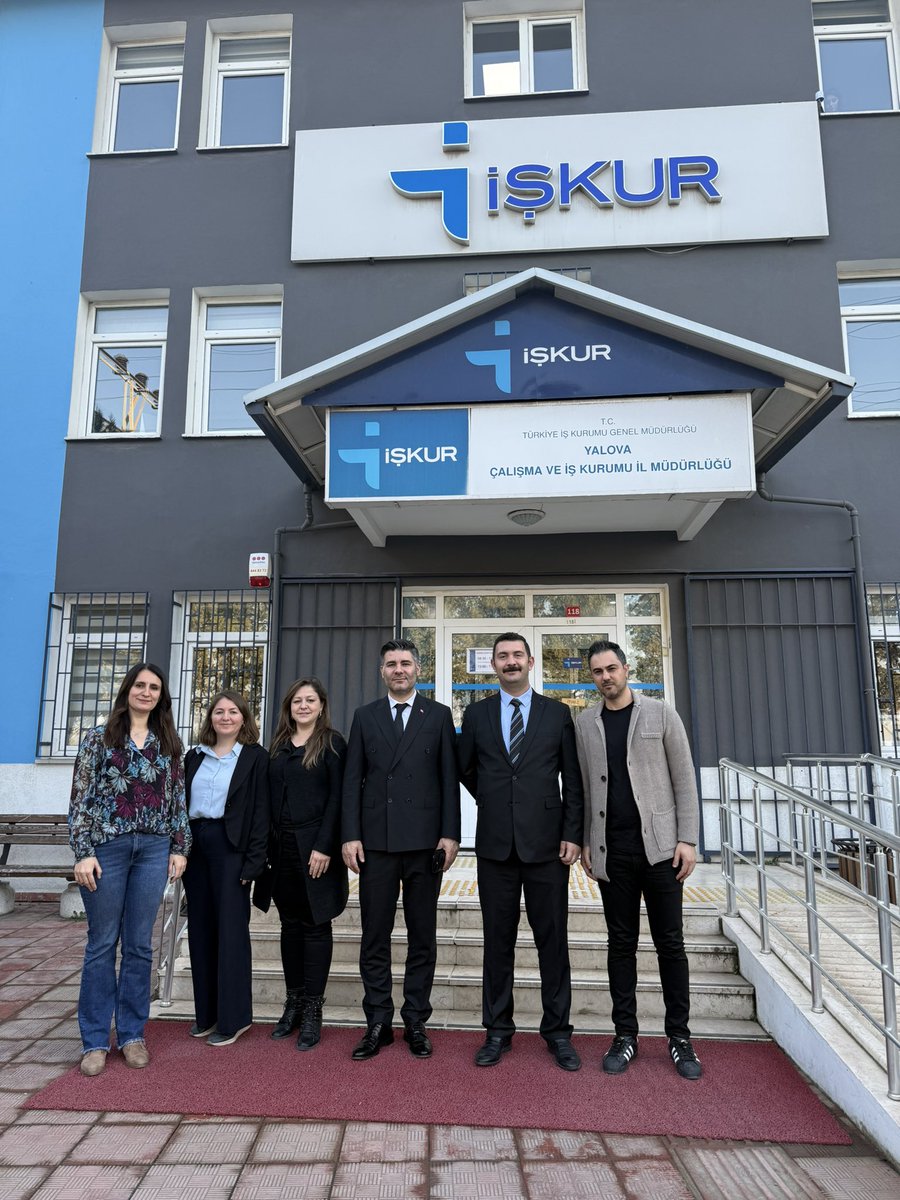 📍 Yalova Ziyaretimiz

Yalova Çalışma ve İş Kurumu İl Müdürlüğümüzü ziyaret ederek değerli mesai arkadaşlarımızla bir araya geldik.

Gösterdikleri ilgi, samimiyet ve misafirperverlikleri için İl Müdürümüze, kurum yöneticilerimize ve tüm çalışma arkadaşlarımıza teşekkür ediyoruz.