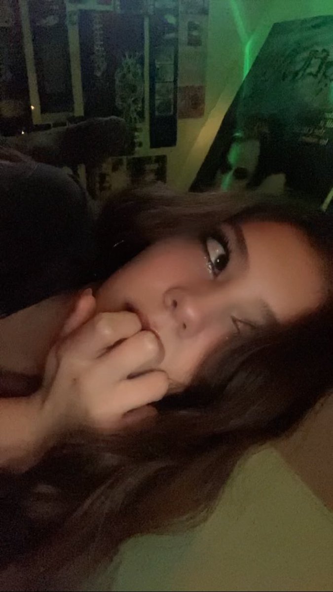 perfectsakura1's tweet photo. i’ve decided that u owe me $30 right now, just for breathing the same air as me. 

no questions, no debates. all that your little dumbass needs to do is hit the send button.
$inamourada https://t.co/UBwBEZdxdT
