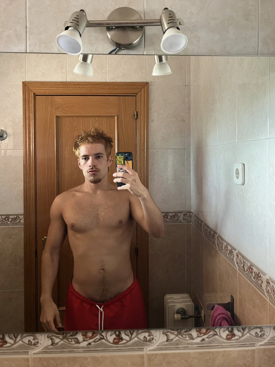 caramelooraro's tweet image. 