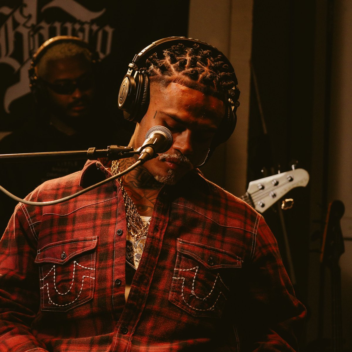 BrasilCabelinho's tweet image. SAIU! MC Cabelinho lança, nas plataformas, seu primeiro projeto acústico. O artista mostra seu outro lado, mais versátil, e simplesmente vai esquentar o verão brasileiro com essa versão.