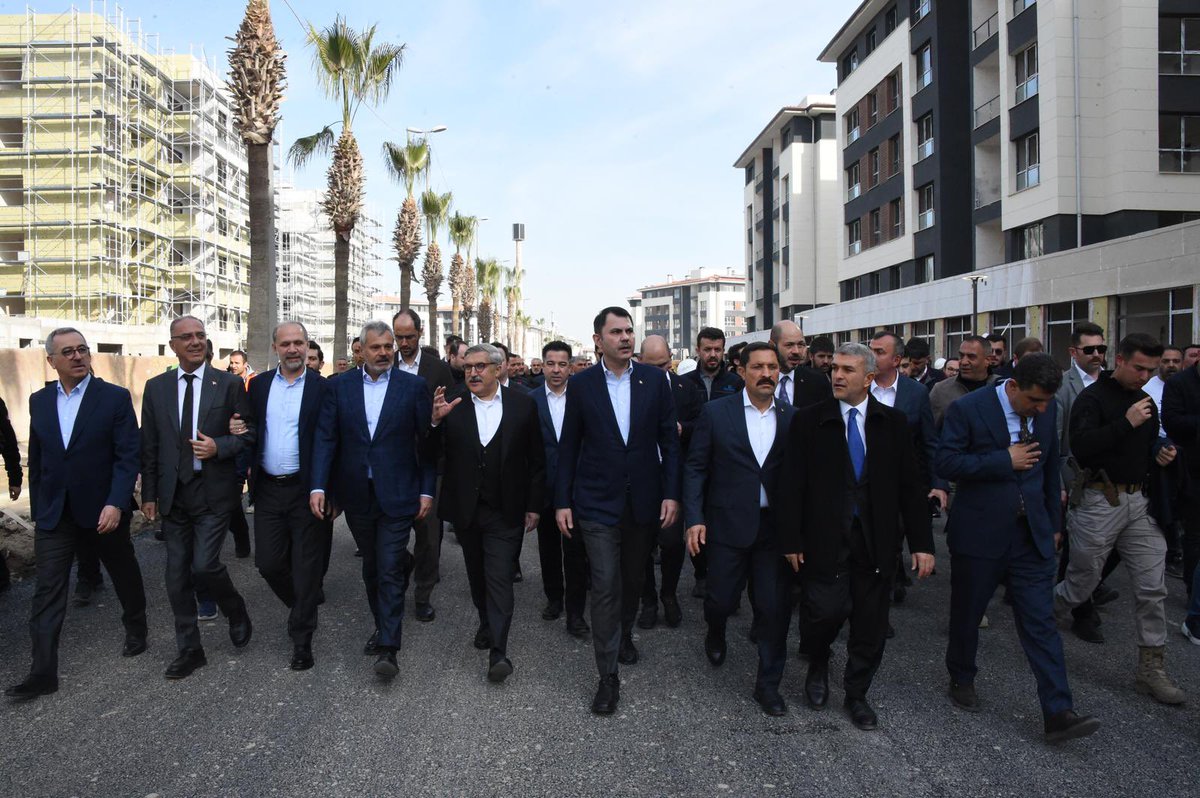 inaciyapar's tweet photo. Cumhuriyet Caddesi, Atatürk Caddesi, Meclis Binası, Köprübaşı, Kemalpaşa, Habibi Neccar Camii ve Kurtuluş Caddesi’nde yürütülen çalışmaları; Çevre, Şehircilik ve İklim Değişikliği Bakanımız Sayın Murat Kurum ile birlikte yerinde inceledik.

Şehrimizin yeniden ayağa kalktığı bu süreçte, Antakya’mız için kararlılıkla çalışmaya devam ediyoruz.