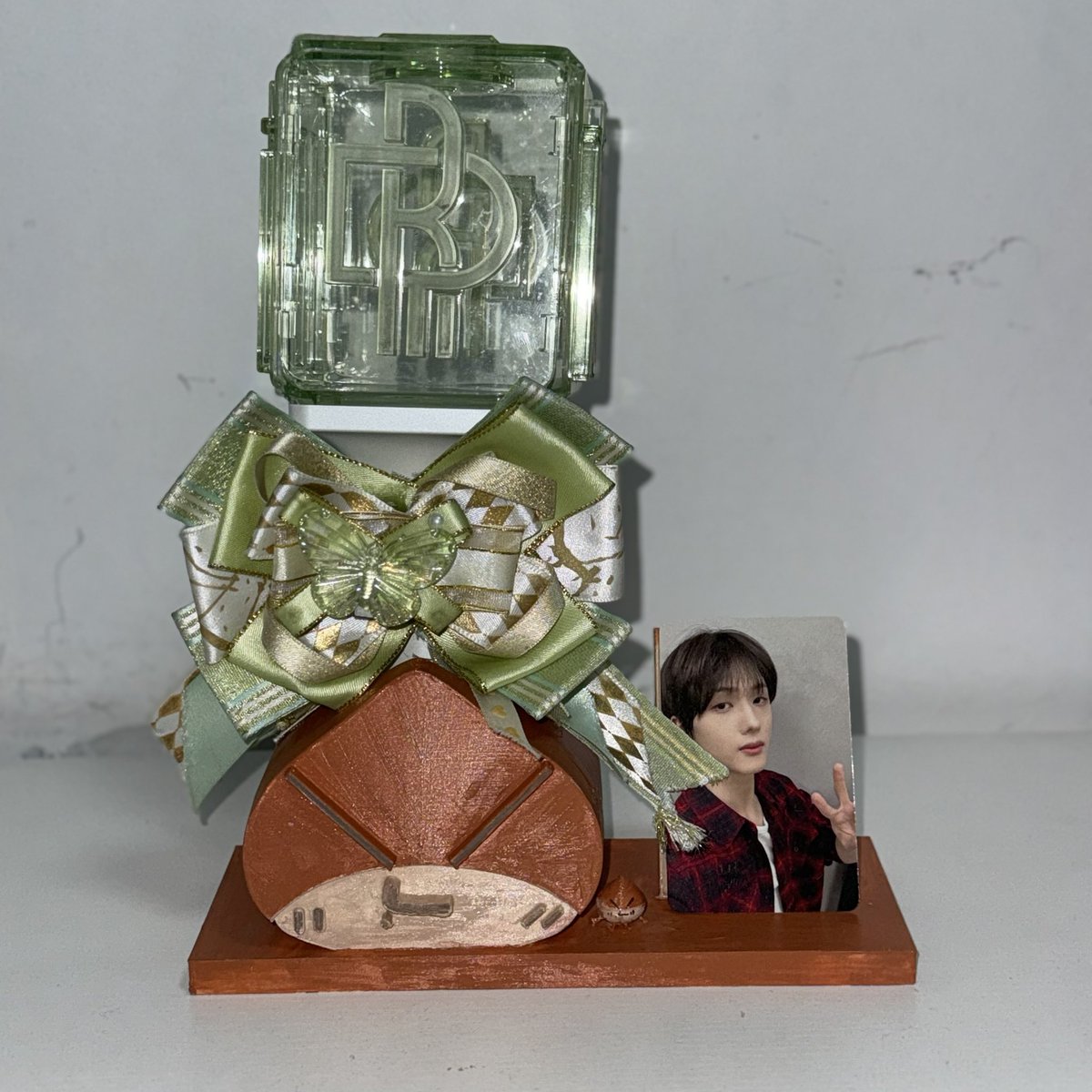 A display stand was made where you can put light stick.
Jaemin&amp;jisung