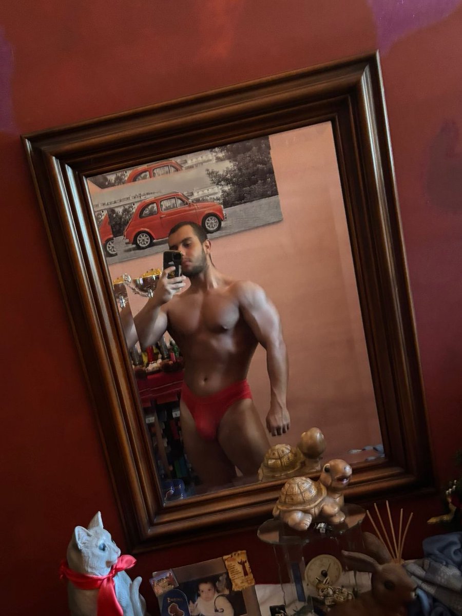 ccbboy03's tweet image. Jan // Dec