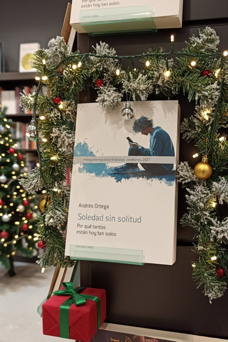 NobelEdiciones's tweet image. Desearíamos que esta Navidad nadie se sintiera solo y que al mismo tiempo en algún momento todos pudiéramos practicar la solitud.

'Soledad sin solitud' en edicionesnobel.com