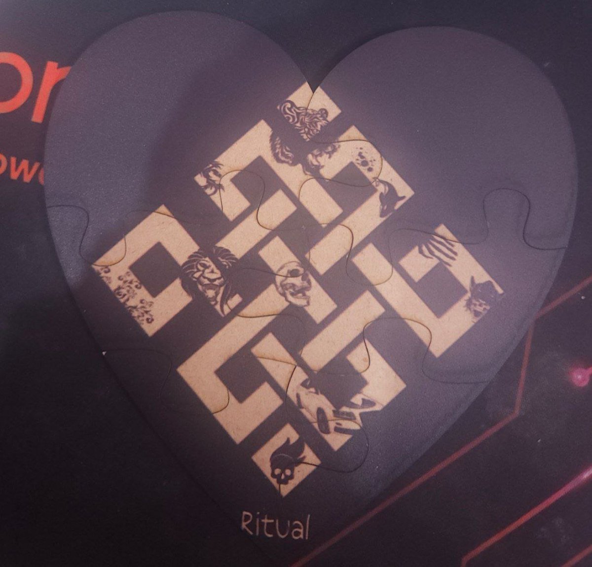 Ancestor(❖,❖) tweet media