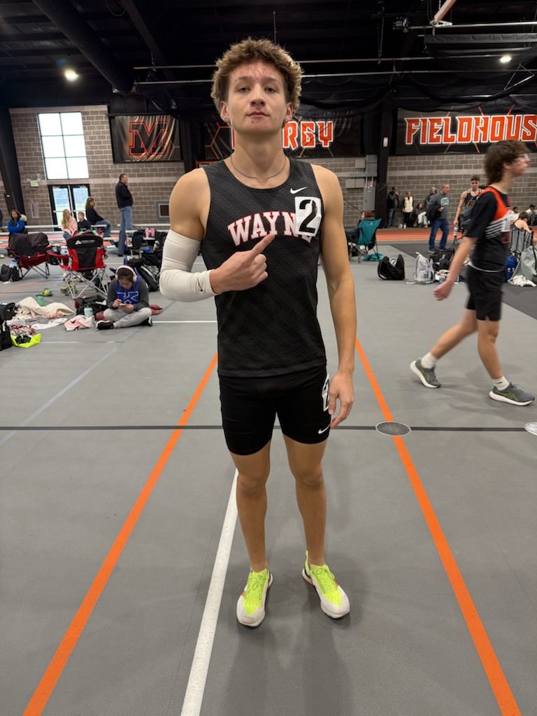 TrackWayne's tweet image. Congratulations to Alex Moncrief for winning the boys 400m Dash race today at Mount Vernon high school invitational