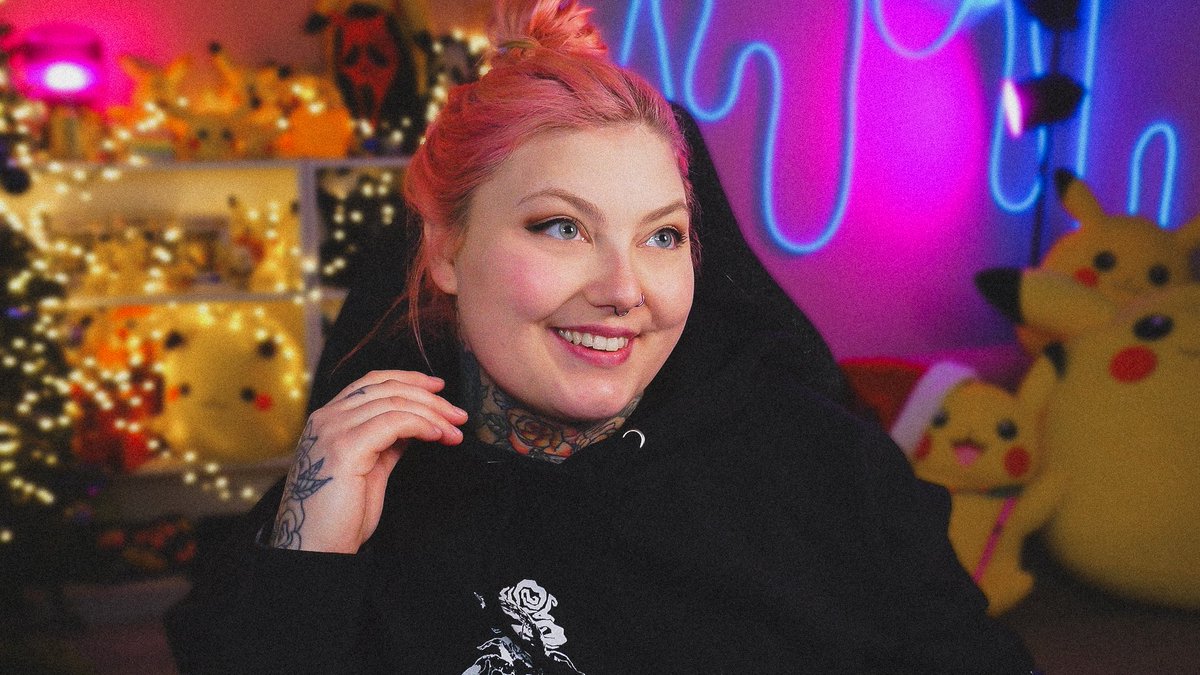 Let me tell you the new hoodie is comfy. 👉👈