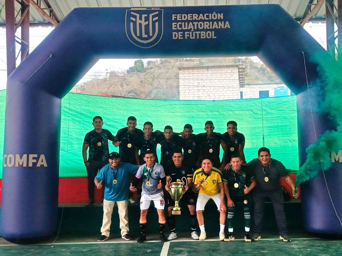 lnfa_fef's tweet photo. 🏆¡VICENTINOS CONQUISTÓ LA SERIE B! ⚽ https://t.co/1aOKMIbJlv