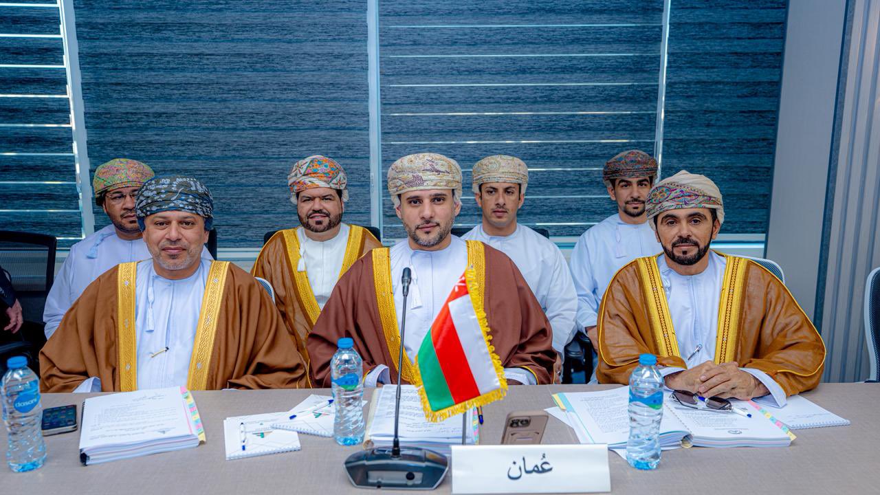 غرفة تجارة وصناعة عُمان تُشارك في اجتماعات الدورة (136) لمجلس اتحاد الغرف العربية بـ القاهرة، التي ناقشت العمل العربي المشترك والجوانب التنظيمية والإجرائية لتعزيز التعاون بين الغرف التجارية. #العُمانية 