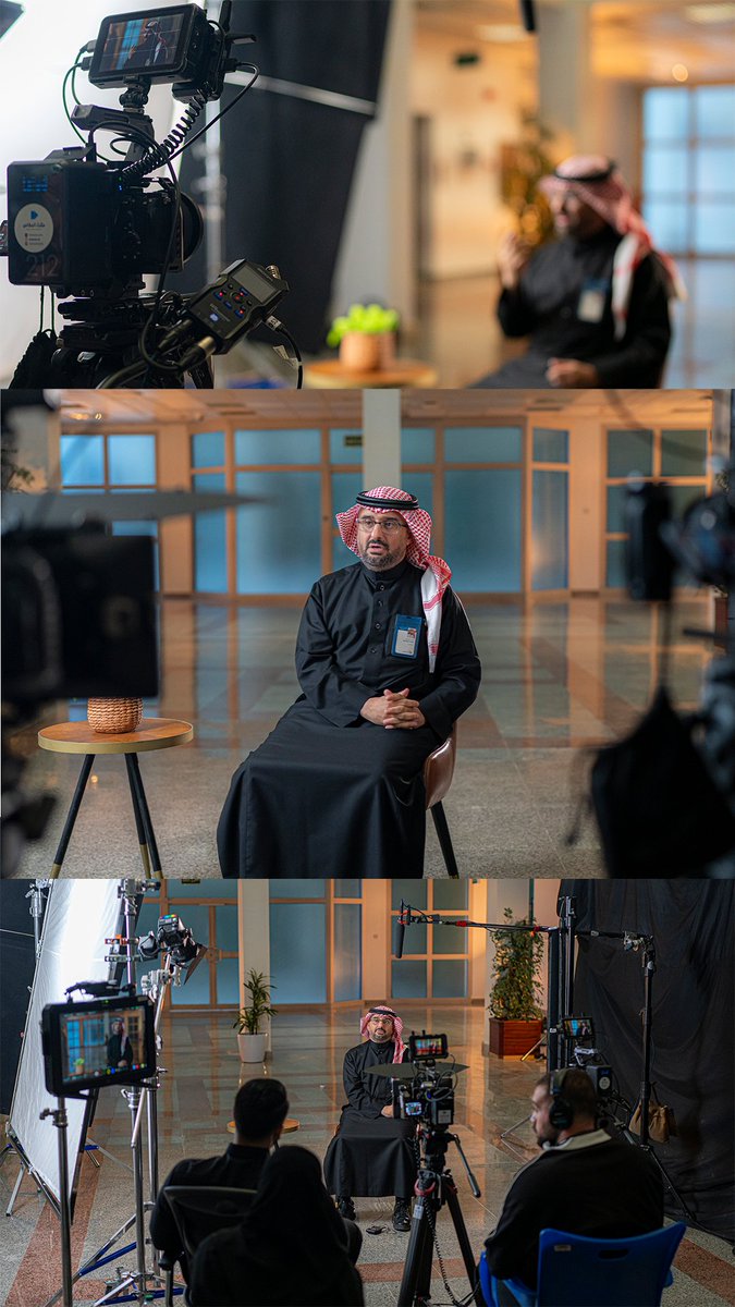MDNazmulHa1999's tweet photo. «توثيق كواليس ما وراء المقابلة — لقطات BTS بعدستي 📸»
#BehindTheScenes
#SaudiMedia
#InterviewShoot
#BTS_Saudi
#CreativeSaudi https://t.co/ol0CKwFa5s