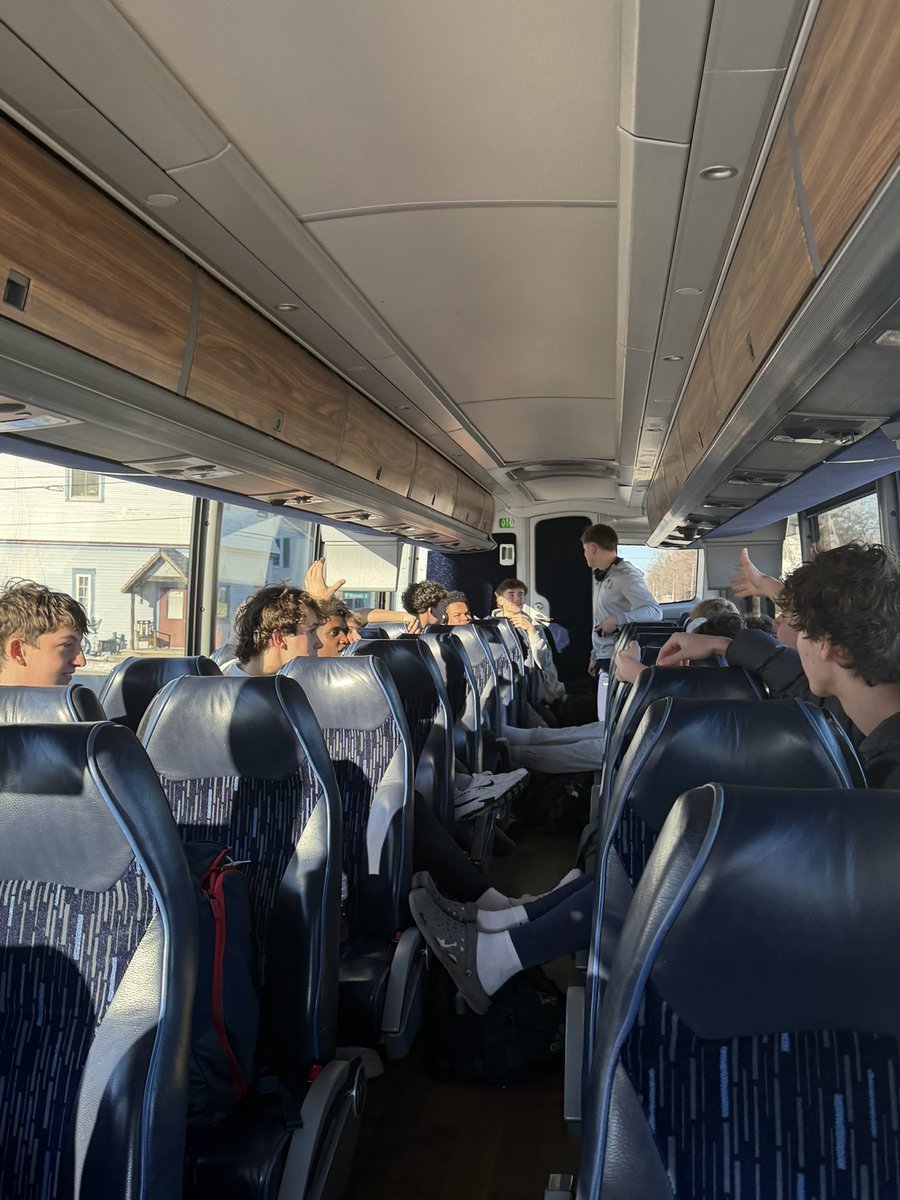 Little road trip back to the 608….

#Family
🏀⚡️