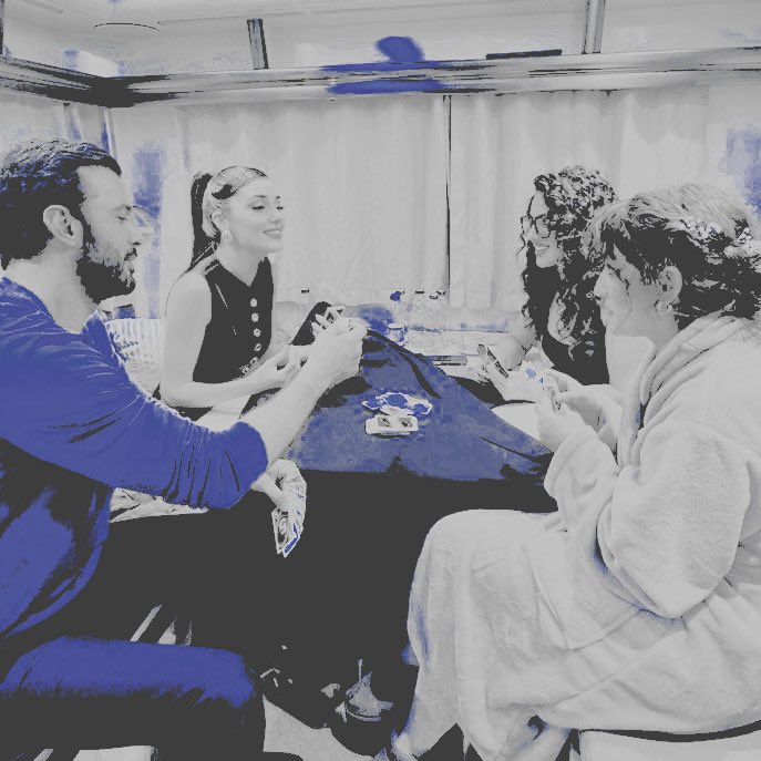 evemkaelson's tweet image. ᅟᅟ
ᅟᅟᅟᅟ
ᅟᅟ
ᅟᅟᅟᅟᅟᅟᅟᅟ
ᅟᅟᅟᅟ⠀⠀⠀⠀ ⠀
⠀⠀⠀⠀feliz    aniversário    para  minhas  gêmeas  favoritas.  eu  amo  vocês,  irmãs.  mais  do  que  eu  poderia  descrever  aqui.        ;     🩶🎂      ゛
⠀⠀⠀⠀