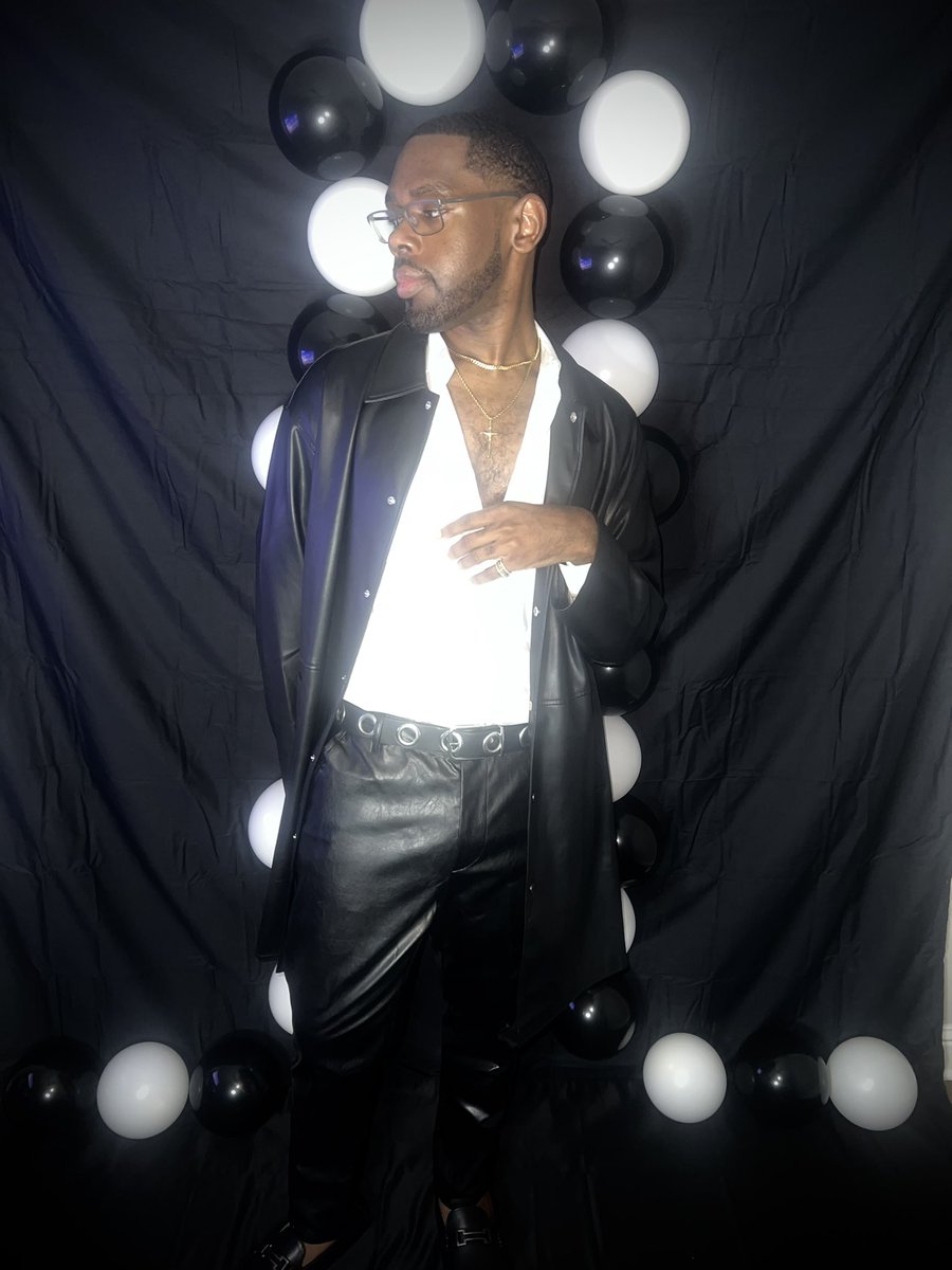 DwayneIntrovert's tweet image. 🖤Blessed to see 29🤍 #Sagittarius #90sbaby