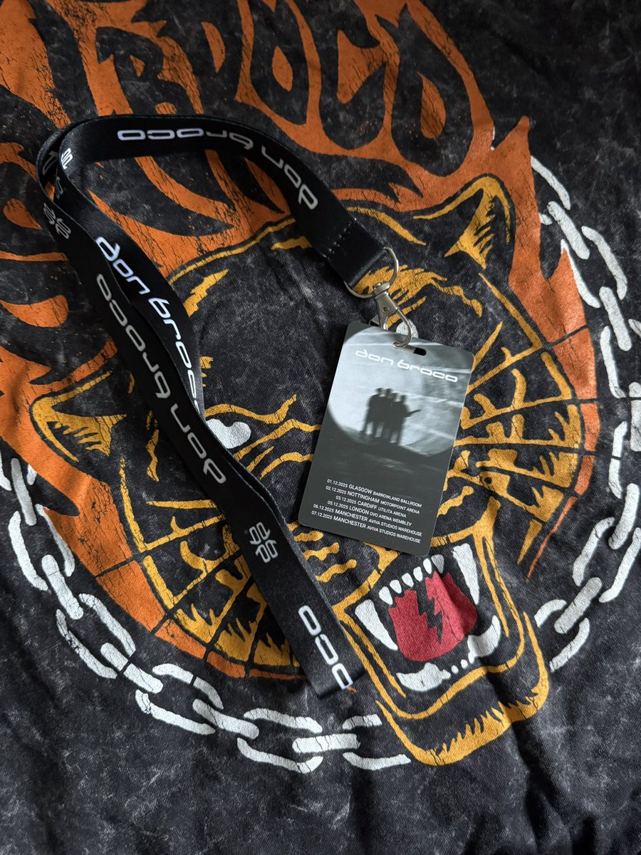 alisha🦇 tweet media