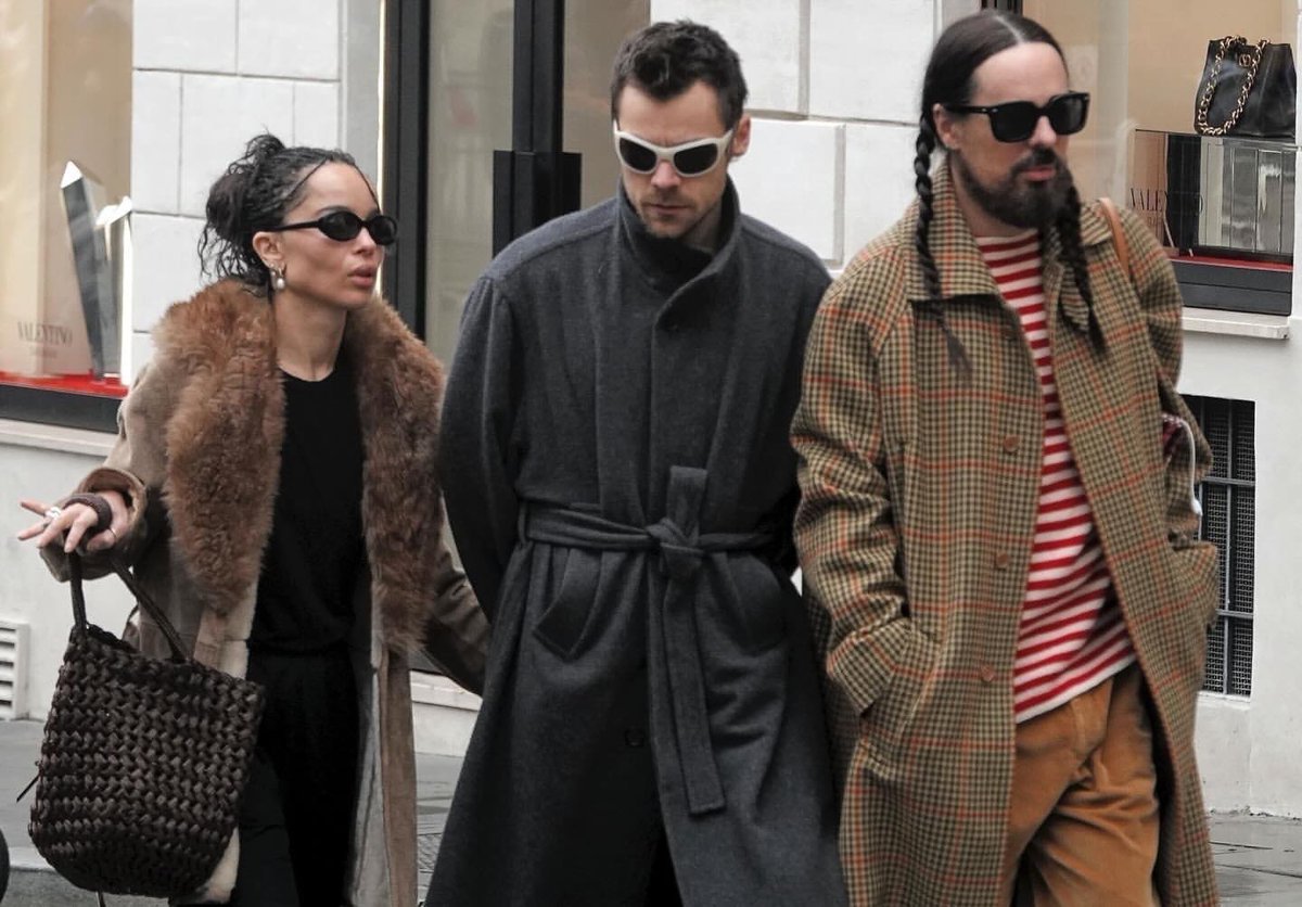 favspopculture's tweet image. harry styles &amp;amp; zoe kravitz serving looks together