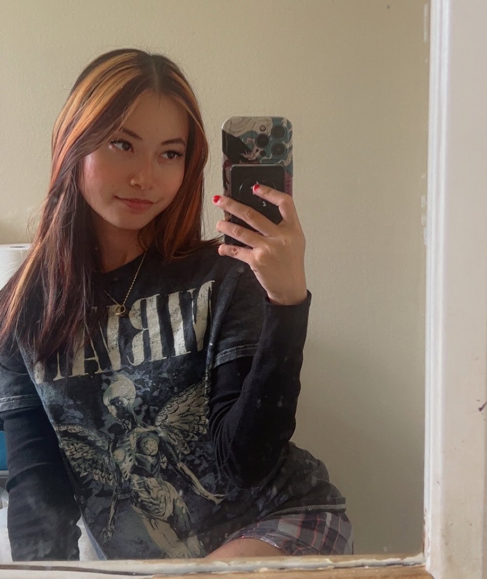 alrightcarina's tweet image. :-)