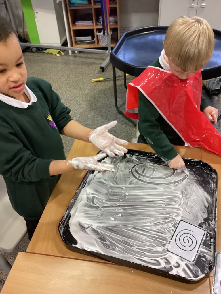 Miss Bell tweet media