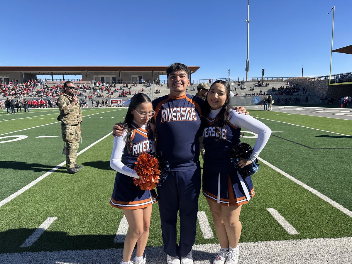 Victor A. Lara tweet media