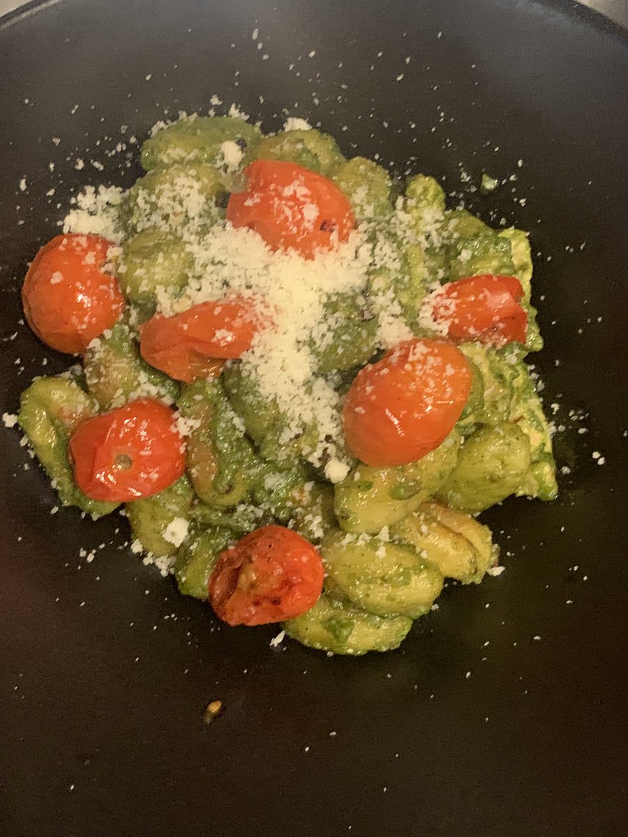 at7_thapa's tweet photo. Gnocchi with grilled tomato and chicken https://t.co/LTpR4n4gFh