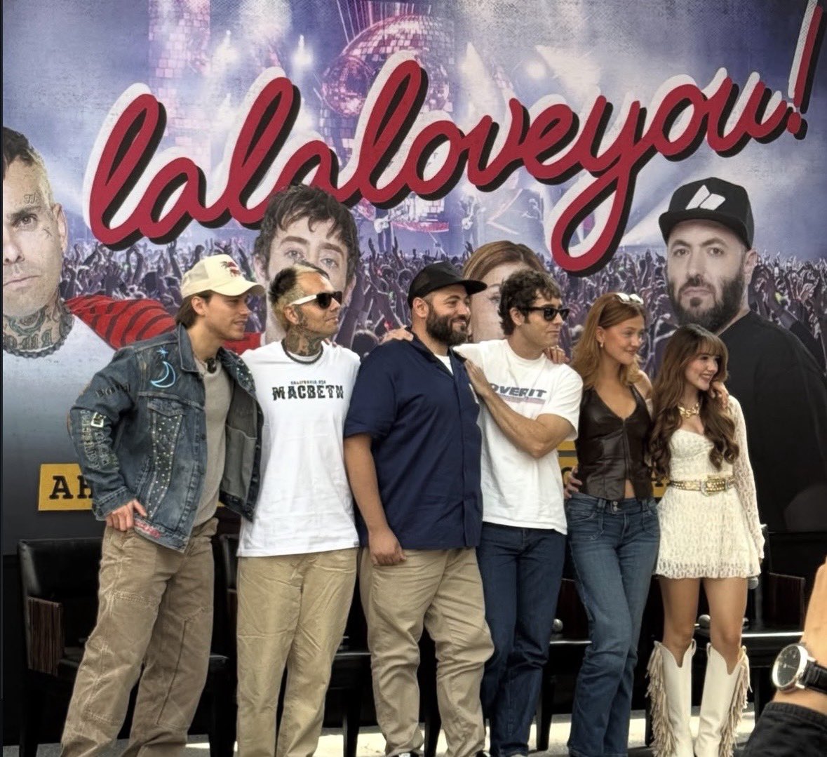 miascrtss's tweet image. Es un buen momento para recordar que Elaine y Aldo acompañarán a la banda La La Love You el próximo 22 de mayo en el Auditorio Nacional de la Ciudad de México. 🫶🏽
Asimismo, Elaine participará interpretando algunas de sus canciones 🤍✨!!