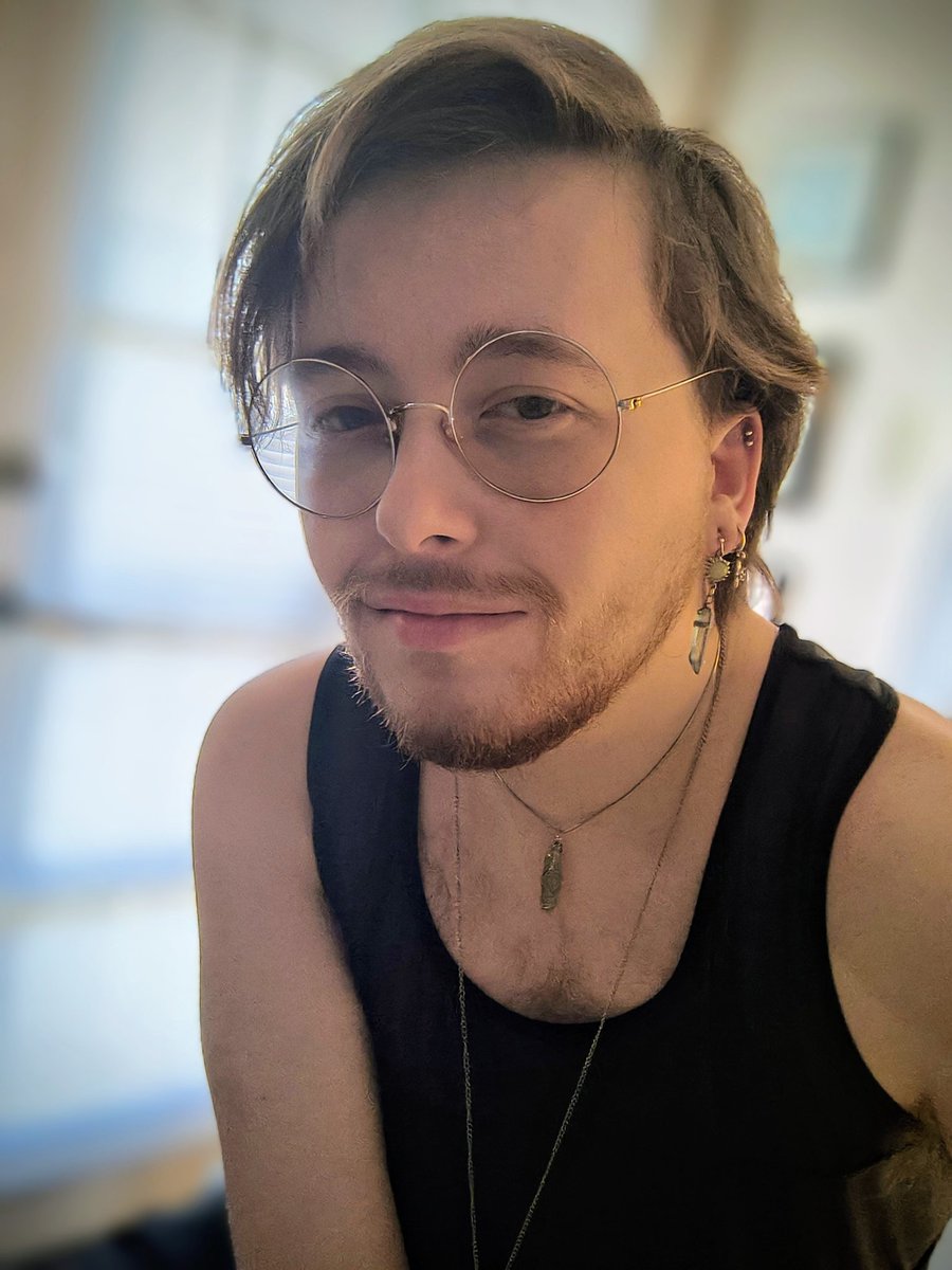 Viz Scevola 🎭 Mask-Maker Vtuber tweet media