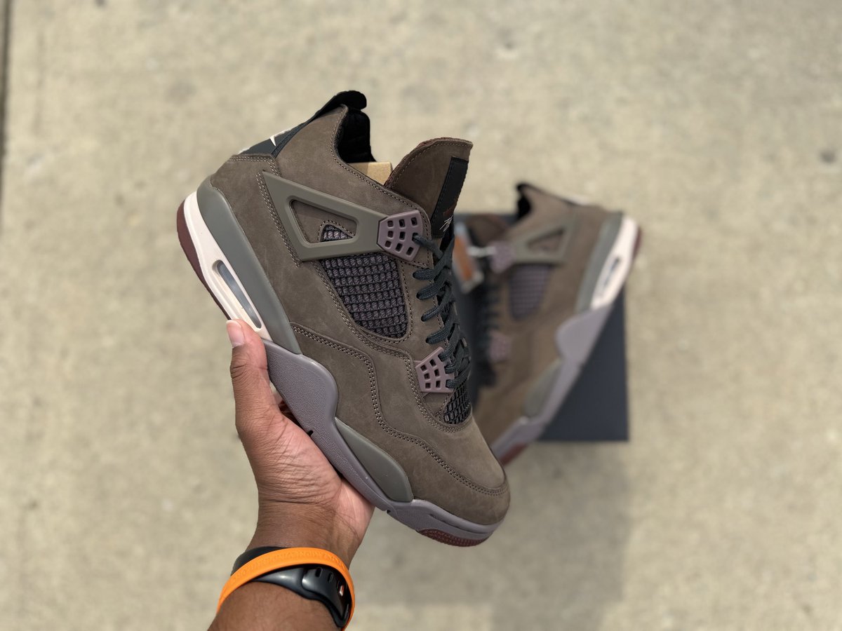 blvzingkicks's tweet photo. A MA MANIÉRE x JORDAN 4 “DARK MOCHA” ☕️ https://t.co/xZCZi3Rd9F