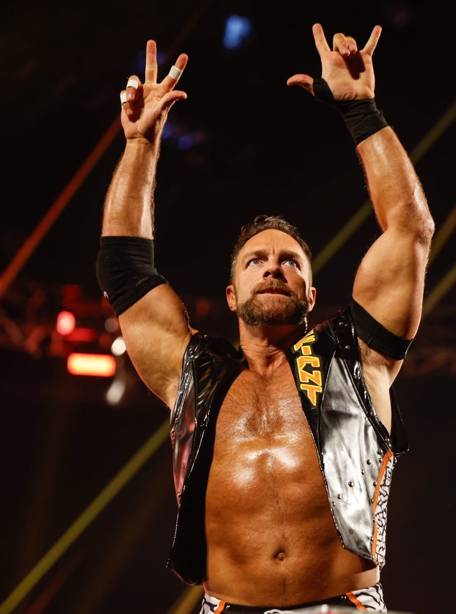 WrestlingWorldCC tweet media