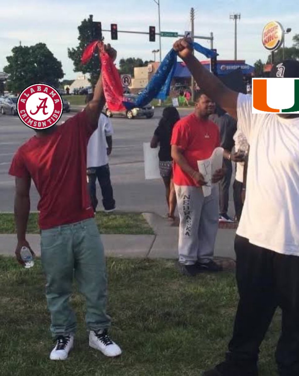 Jesus_Tha_Goat's tweet photo. Bama 🤝 Miami when it comes to shutting Notre dame fans asses up. https://t.co/yyV4lUBe6T