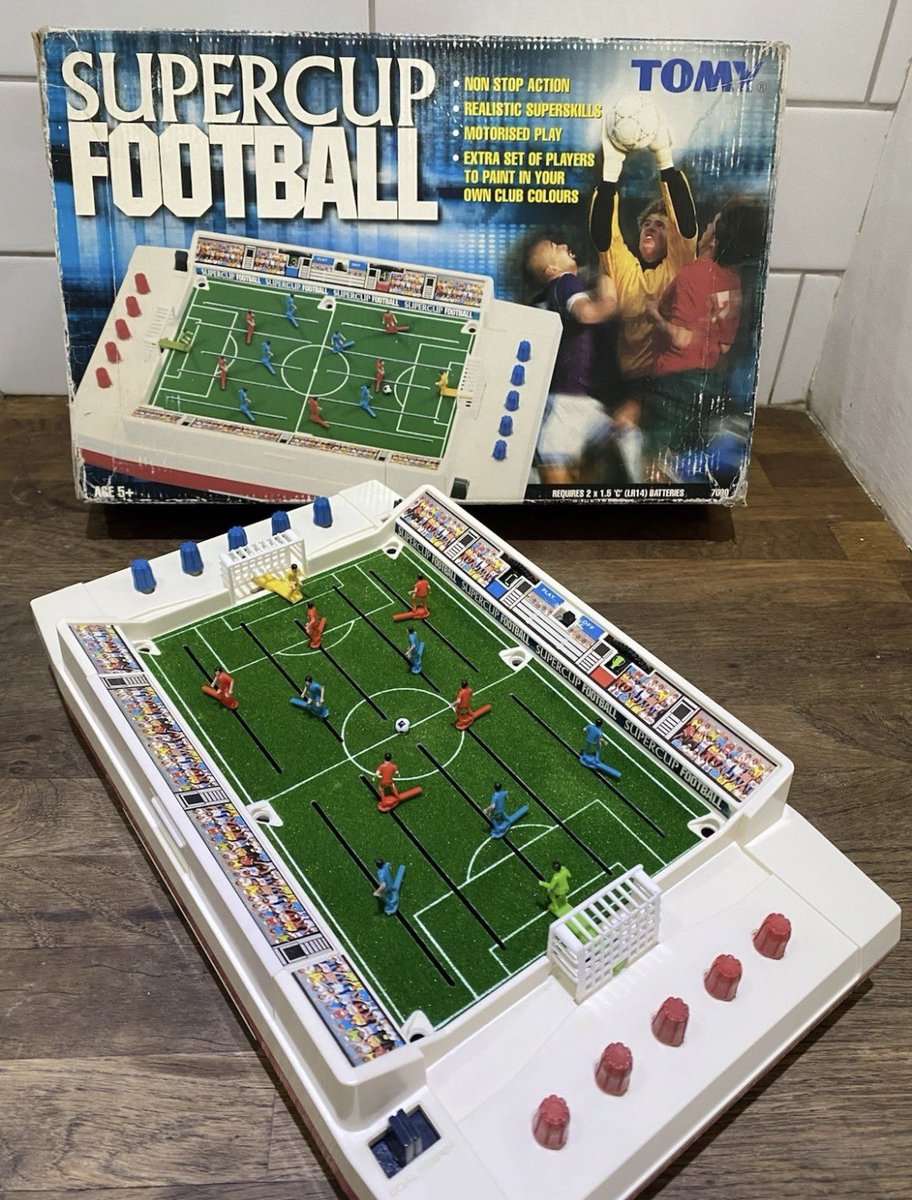 90sFootballUK1's tweet photo. On many Christmas List’s back in the day. https://t.co/mtNsVrEQ44
