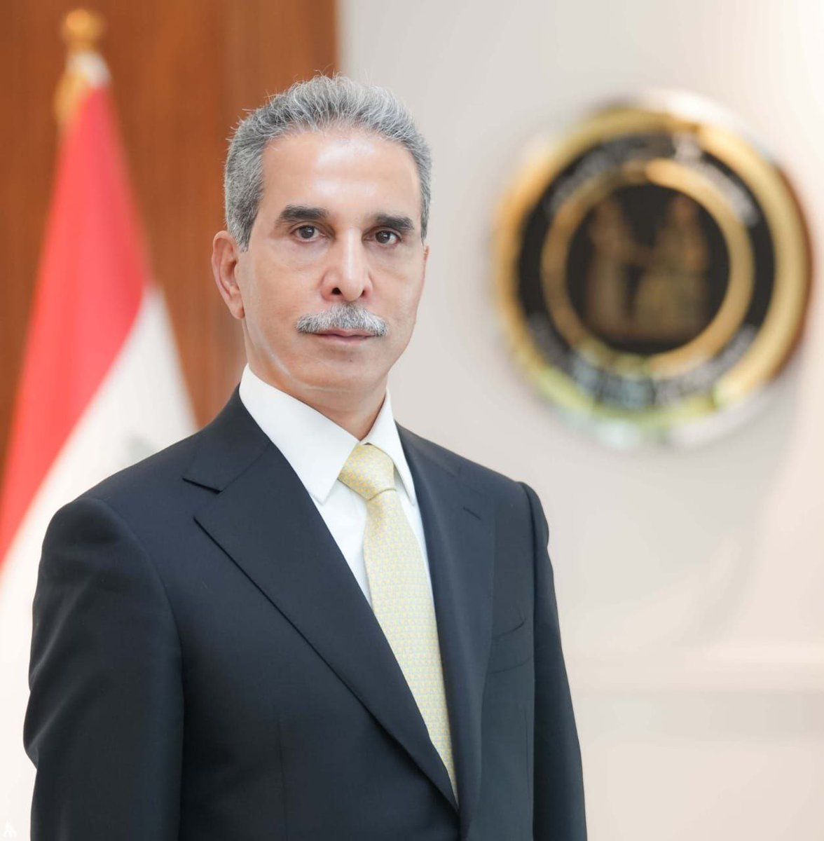 alfdly36056's tweet photo. القضاء هو العمود الفقري للدولة، وبقيادة القاضي فائق زيدان، نخطو خطوات واثقة نحو حصر السلاح بيد الدولة بيد حشدنا الدستوري القانوني.
#فائق_زيدان_مهندس_الاستقرار https://t.co/UlRpXDql2I