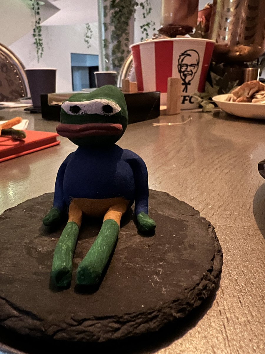 cryptofacto's tweet image. my kids understood the mission.   also…

apu 💚 tendies