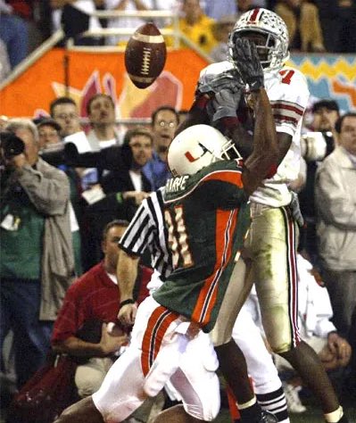 BarstoolTate's tweet image. Textbook Pass Interference: