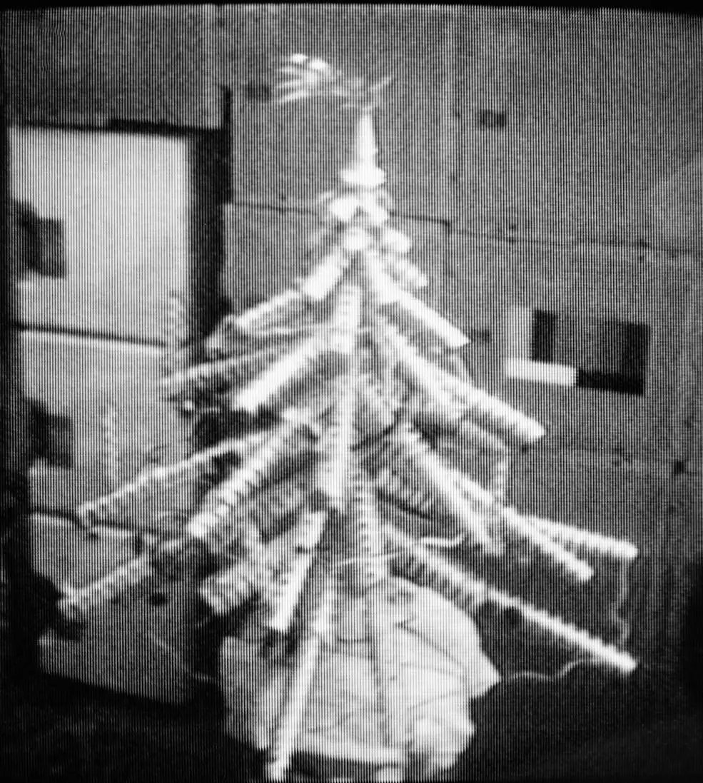 BIS_spaceflight's tweet photo. 🅰️: Yesterday we shared the first of our Festive posts!
The answer was D: The Skylab 4 crew built a Christmas Tree out of metal food containers in 1973! 🥫🎄
https://t.co/6C0HWXsOl1
@NASA #Skylab #Skylab4
#SeasonsGreetings #SpaceChristmas #BISSpace #WonderAndDiscovery #Astro #SpaceExploration #ChristmasInSpace