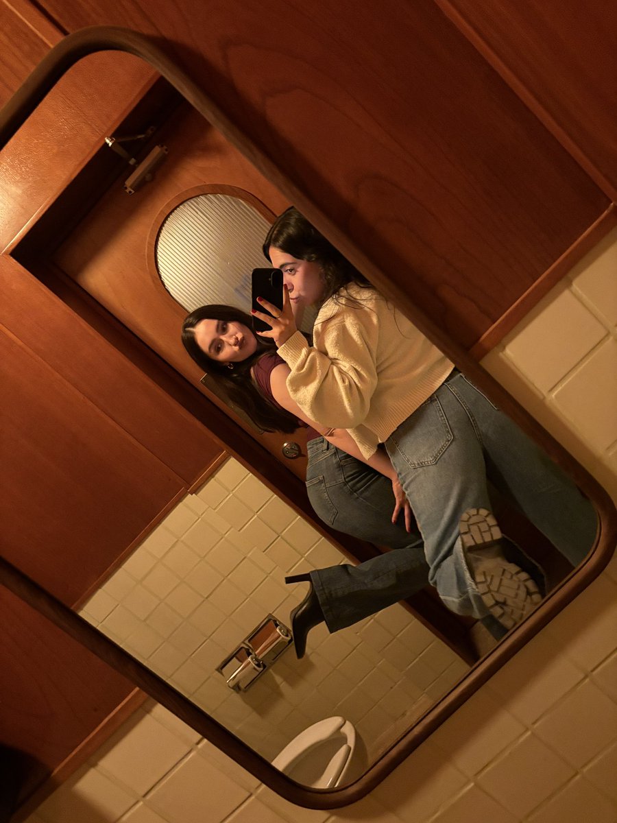 FindomRoselle's tweet photo. You’re a perv for hot brats 🌀💋 https://t.co/5S2qw4TKOI