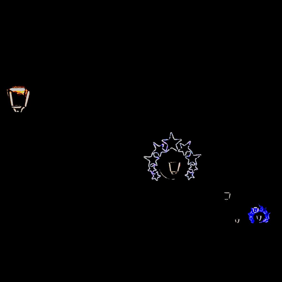 wildchild65410's tweet image. D-4.....

#my📸
#ChristmasIsComing