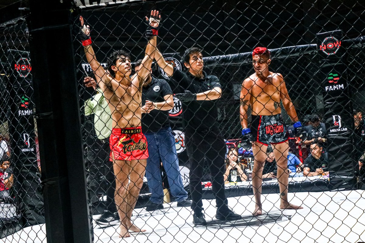 Espectacular triunfo de Amaury Oropeza “Perro Loco” en NOW Vol. #12 horacero.mx/2025/12/20/esp… <a href="/GiovanniMoron/">Giovanni Morón</a>