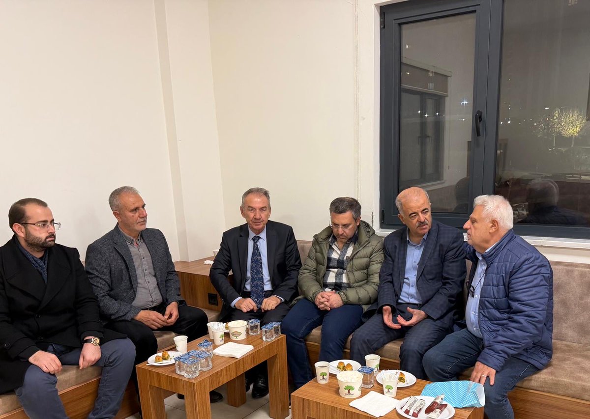 Ankara eski Büyükşehir Belediye Başkanımız Sayın Melih Gökçek’in amcası, Güvenevler Mahalle Muhtarımız Sayın Uğur Gökçek’in amcazadesi merhum Mehmet Ziya Gökçek’in taziyesine; Şehitkamil İlçe Başkan Yardımcımız Sayın Talip Esen ve yönetim kurulu üyelerimizle birlikte katılım