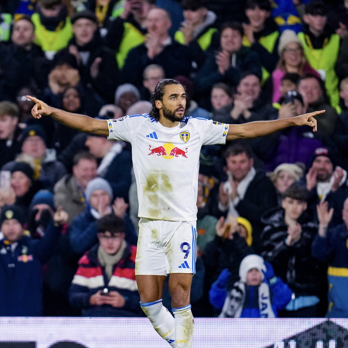 Leeds United tweet media