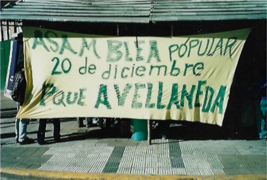 #20dediciembre
Hoy se cumplen 24 años del nacimiento de la asamblea "20 de diciembre" de Parque Avellaneda , antecesora de La Alameda . Seguimos luchando con esperanza, denuncia y compromiso por una sociedad sin esclavos, ni excluidos.