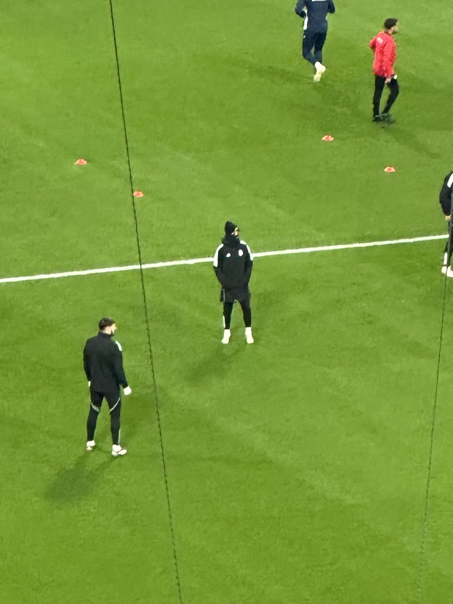 Rafa silva çok istekli maşallah
Ağzını yüzünü kaptmış eli cebinde takılıyo ! #BJKvÇRZ