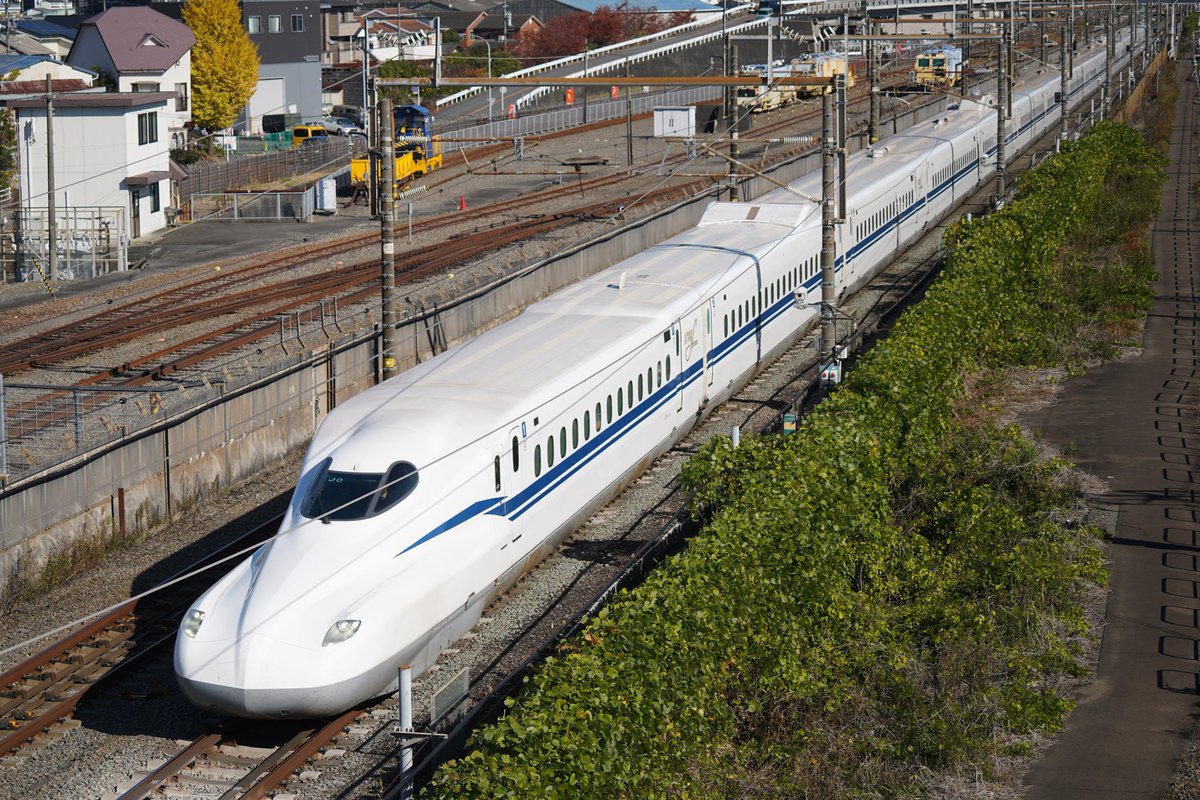 Out_of_serviceJ's tweet photo. 11月30日
N700S J0編成
試運転 https://t.co/44VgniCv6k
