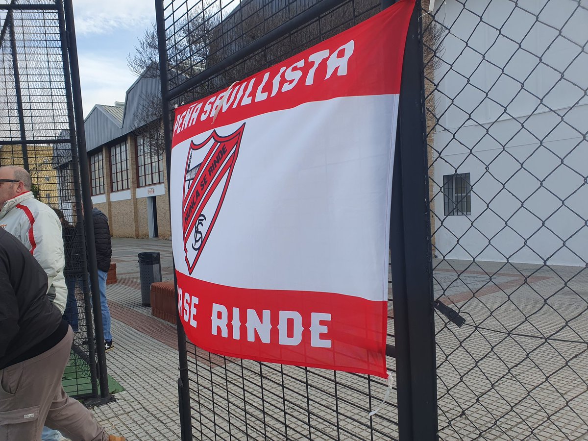 PSNuncaSeRinde's tweet photo. III TORNEO NAVIDAD PEÑA SEVILLISTA NUNCA SE RINDE

Buen día de convivencia vivido con nuestros amigos Peña Sevillista Miguel Herrera Marzo  , agradecer su asistencia para seguir viviendo momentos en sevillistas.

@PSNuncaSeRinde 7
@psloradelrio 4

#PSNuncaSeRinde https://t.co/DkoBnOBjpU