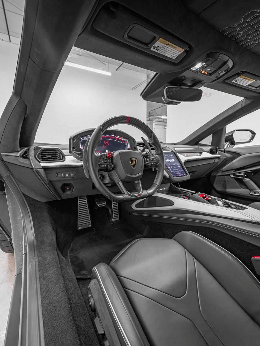 competitionreal's tweet image. Lamborghini Revuelto 🖤