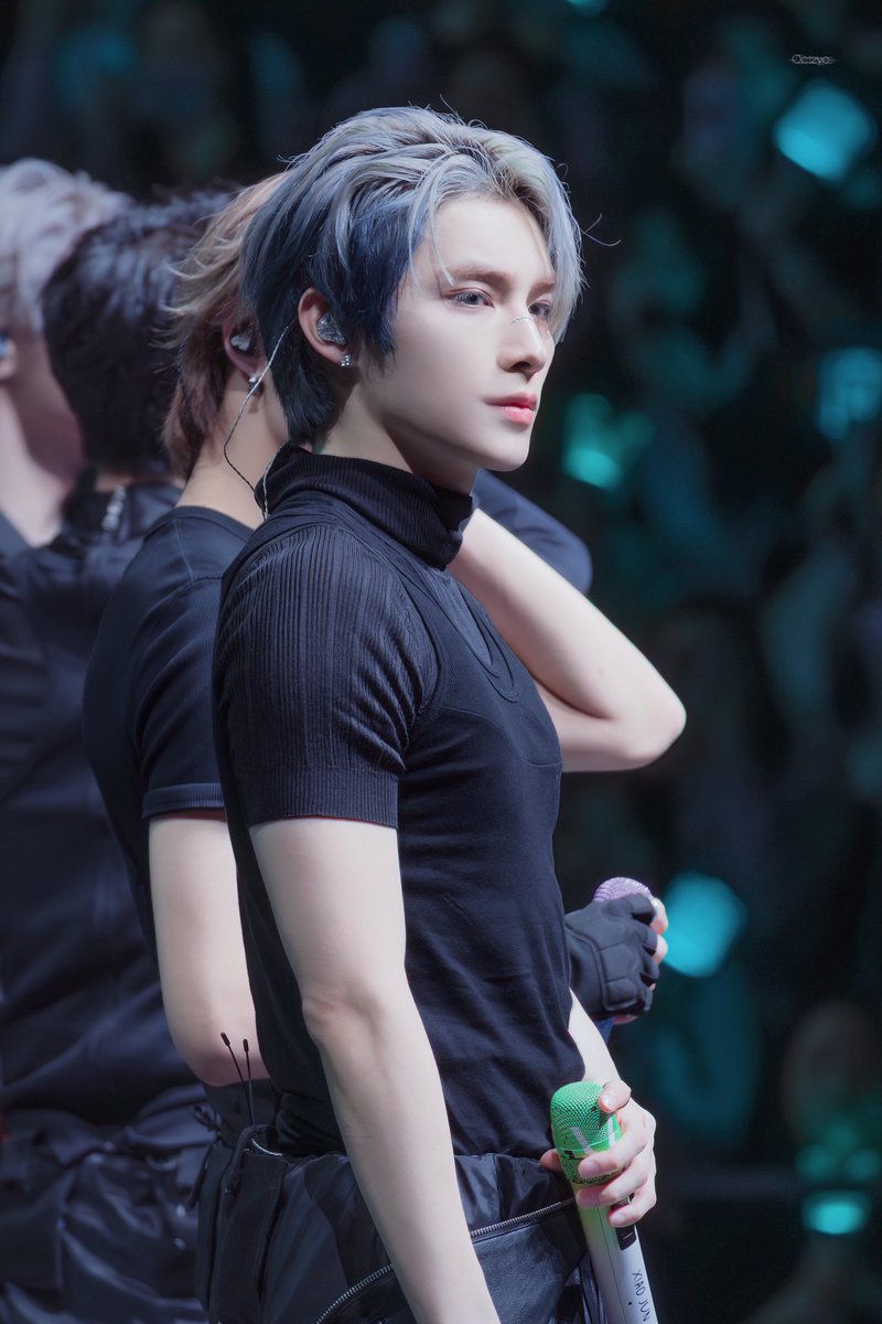 𝙉𝙊 𝙒𝙖𝙮 𝙊𝙐𝙏>251214 #XIAOJUN #肖俊 #샤오쥔 #シャオジュン