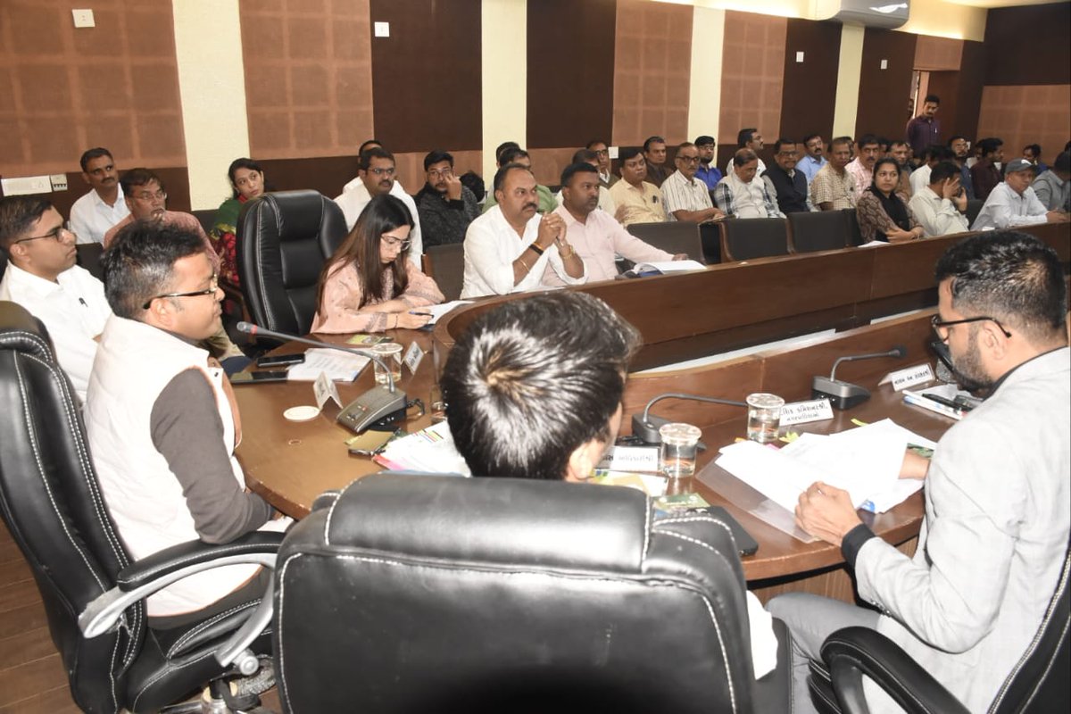 Collector & District Magistrate Bhavnagar tweet media