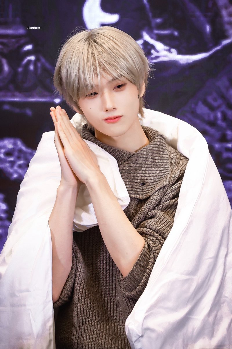 jisunqpawrk's tweet image. how can you not say AEGI